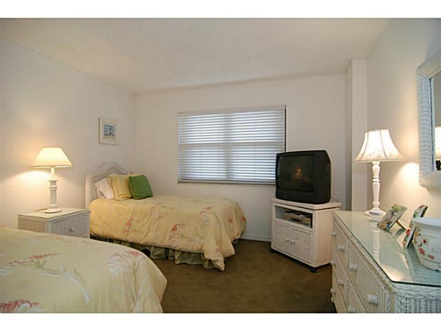 OCEAN DUNES CONDOMINIUM - Residential