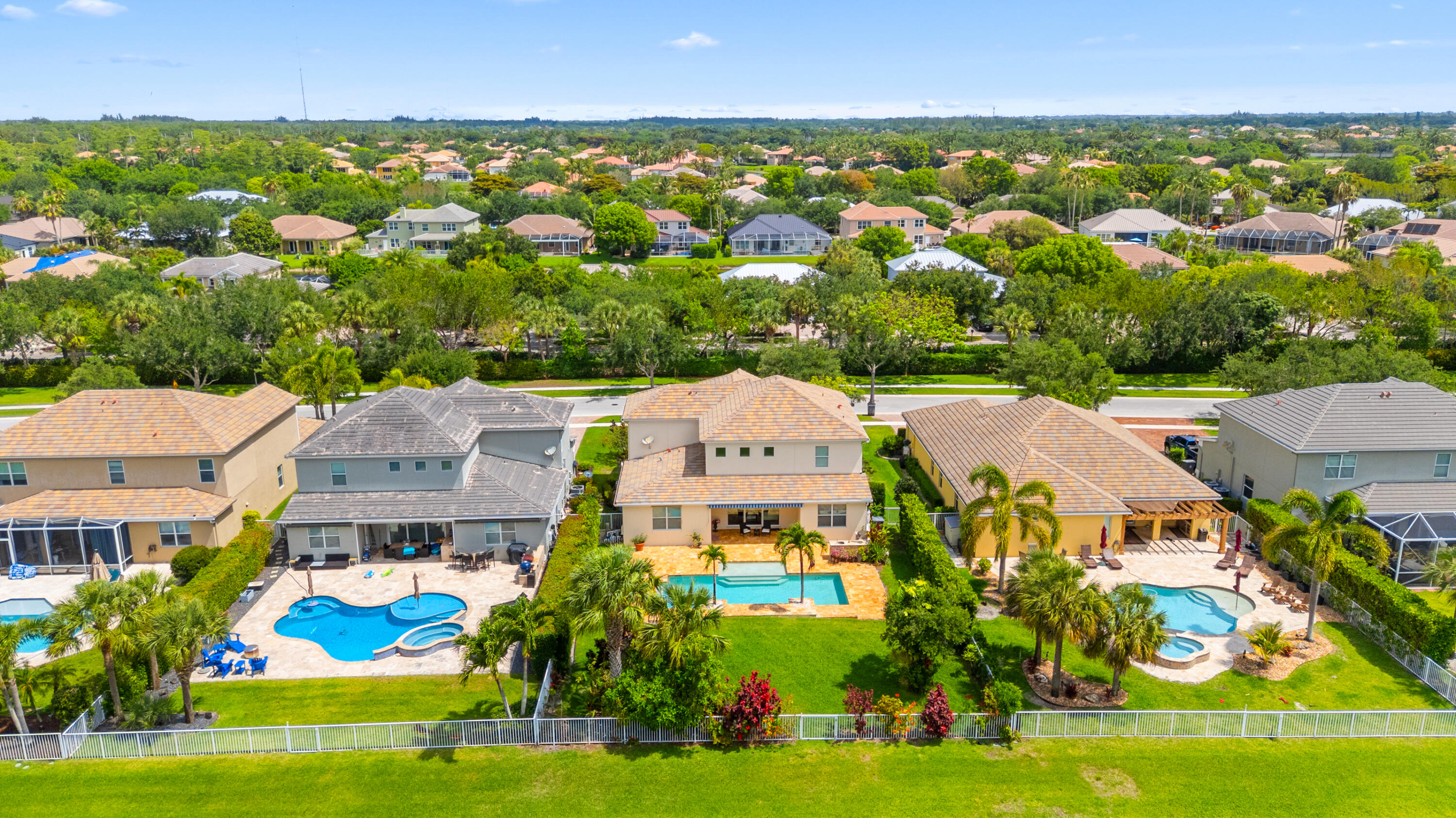 LADERA PUD - Residential