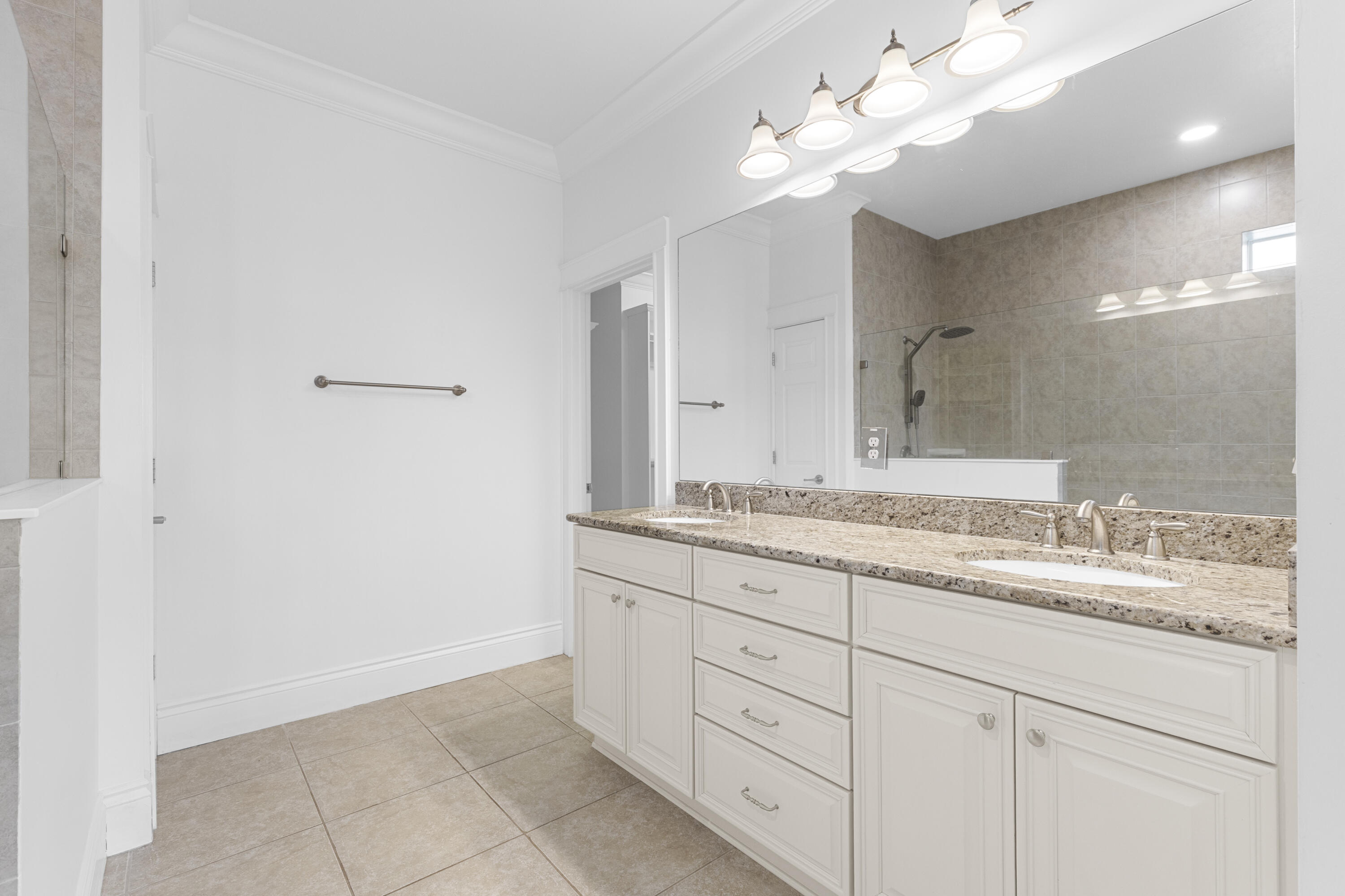 LADERA PUD - Residential