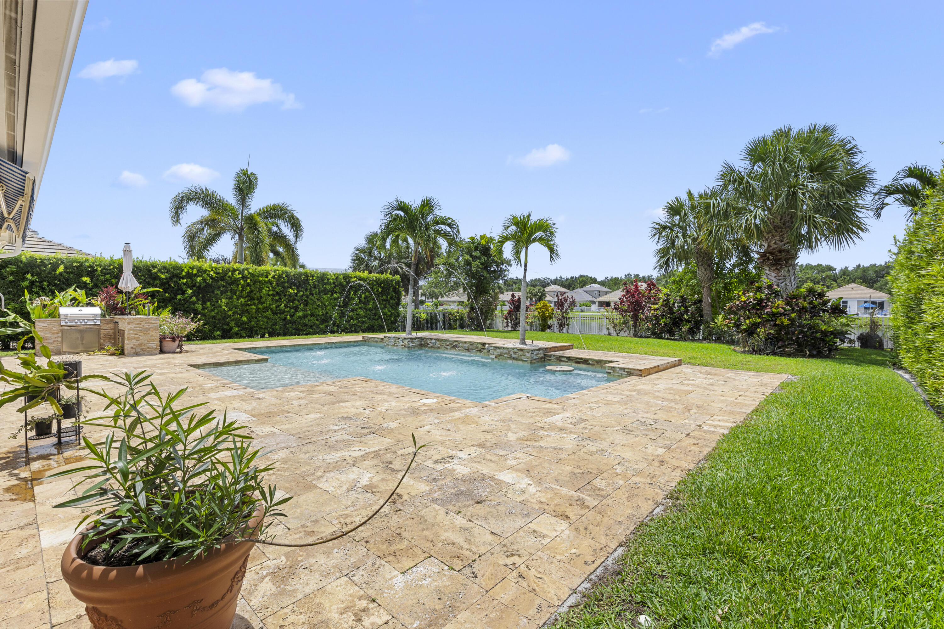 LADERA PUD - Residential