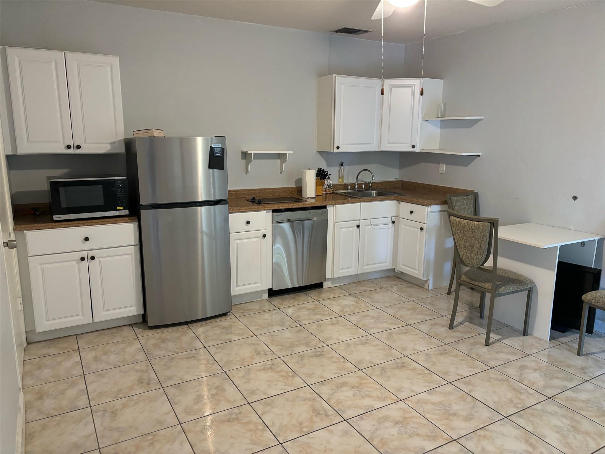 Coral Ridge Isles 45-47 B - Residential Lease