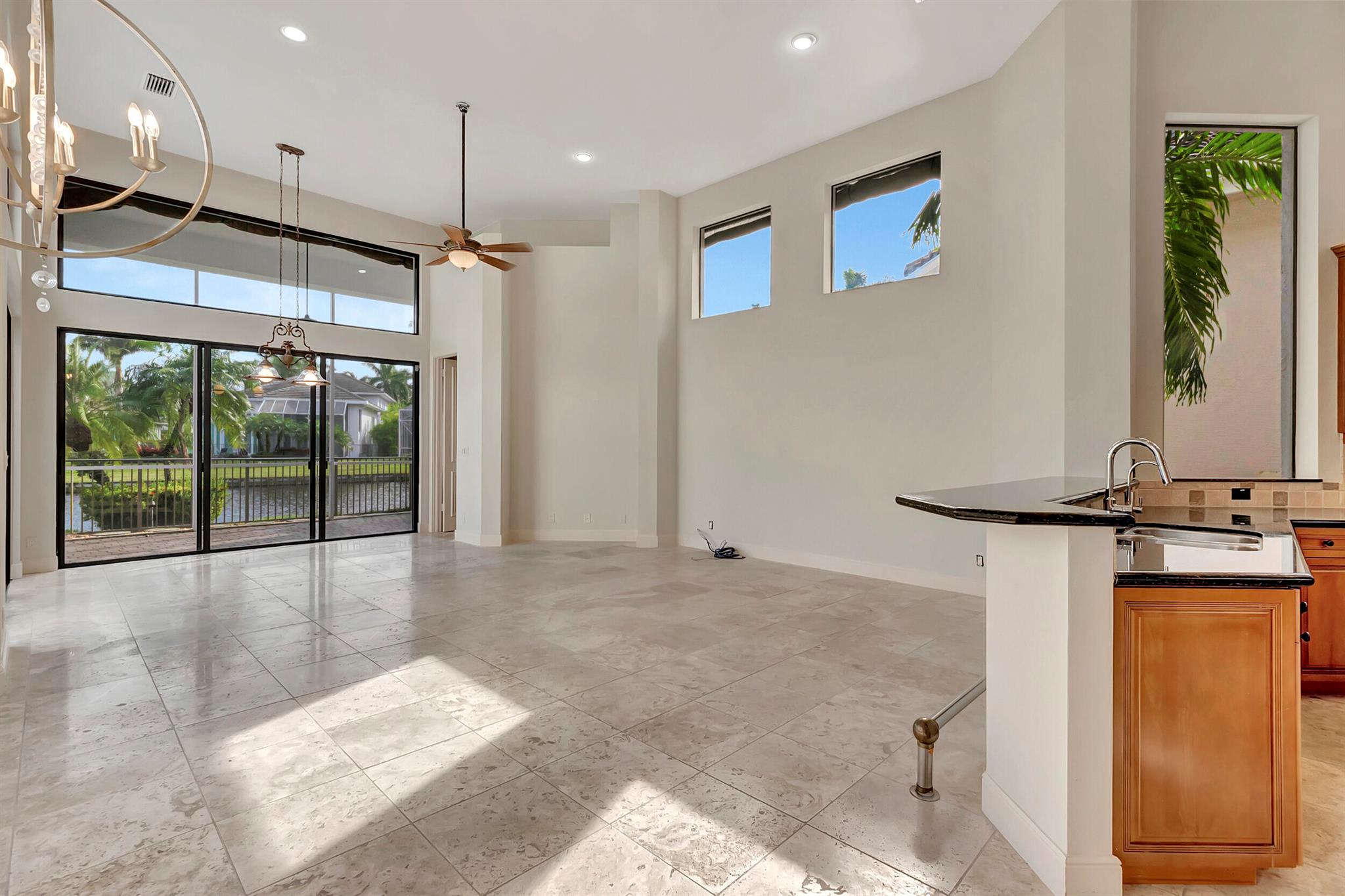 LANDINGS AT WOODFIELD COU - Residential