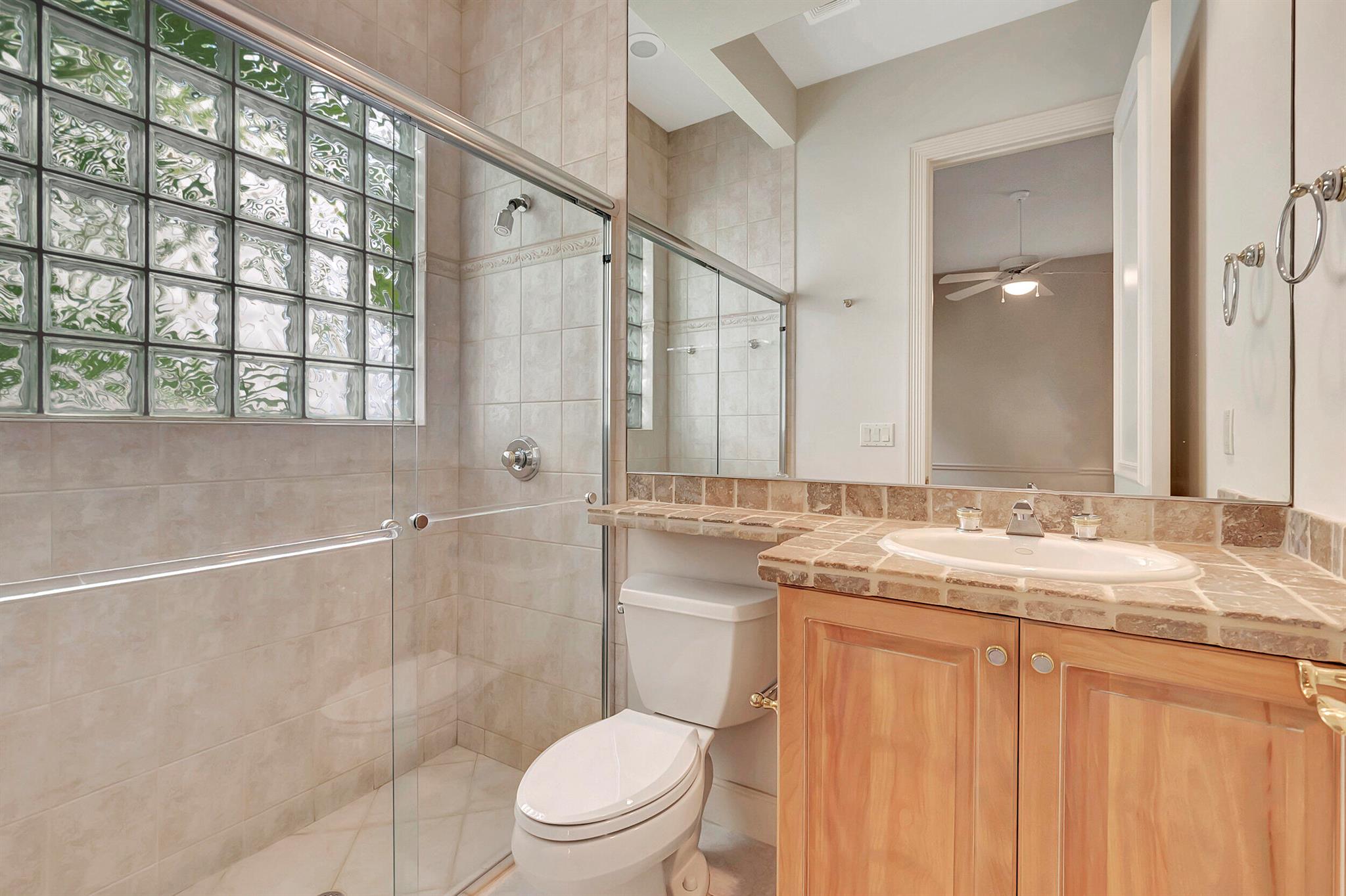 LANDINGS AT WOODFIELD COU - Residential