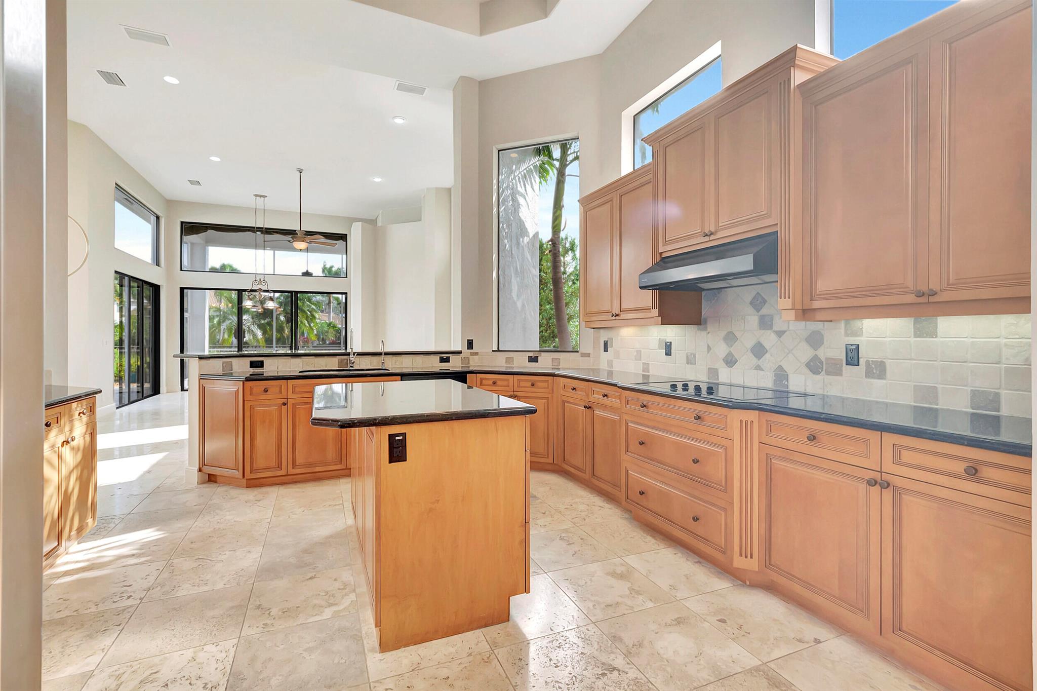 LANDINGS AT WOODFIELD COU - Residential