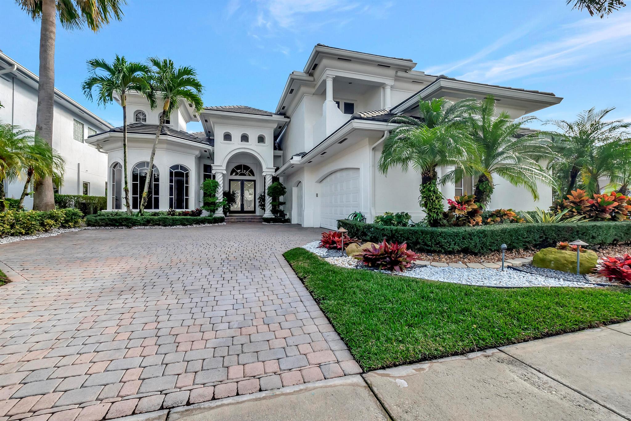 LANDINGS AT WOODFIELD COU - Residential