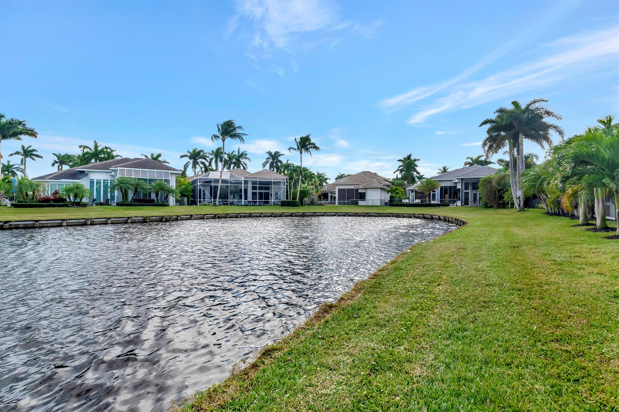 LANDINGS AT WOODFIELD COU - Residential