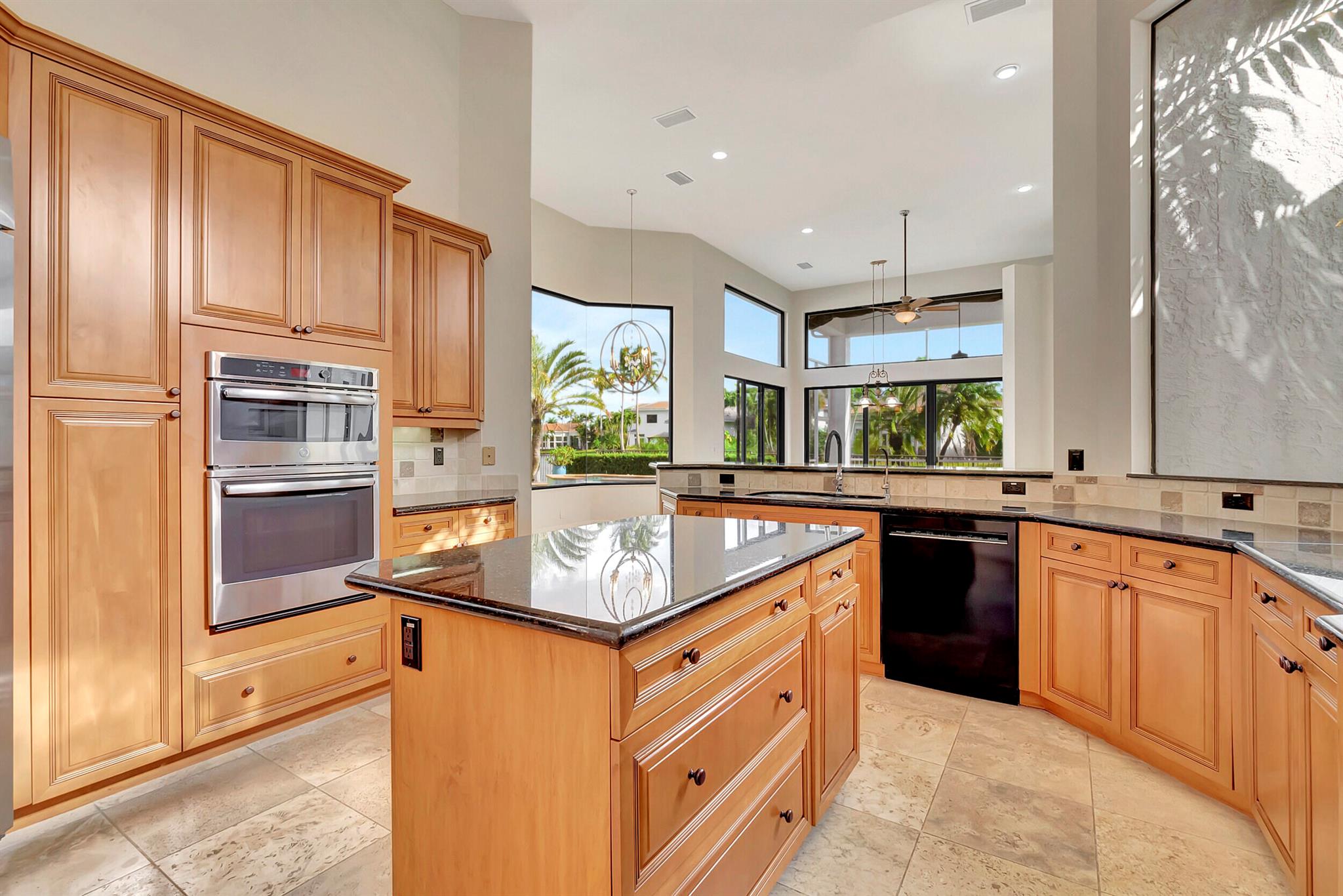 LANDINGS AT WOODFIELD COU - Residential