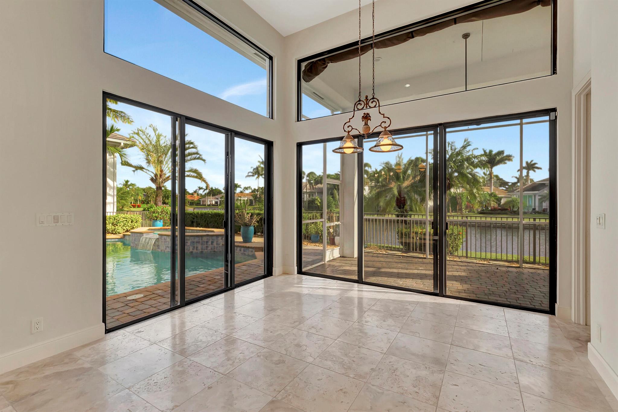 LANDINGS AT WOODFIELD COU - Residential