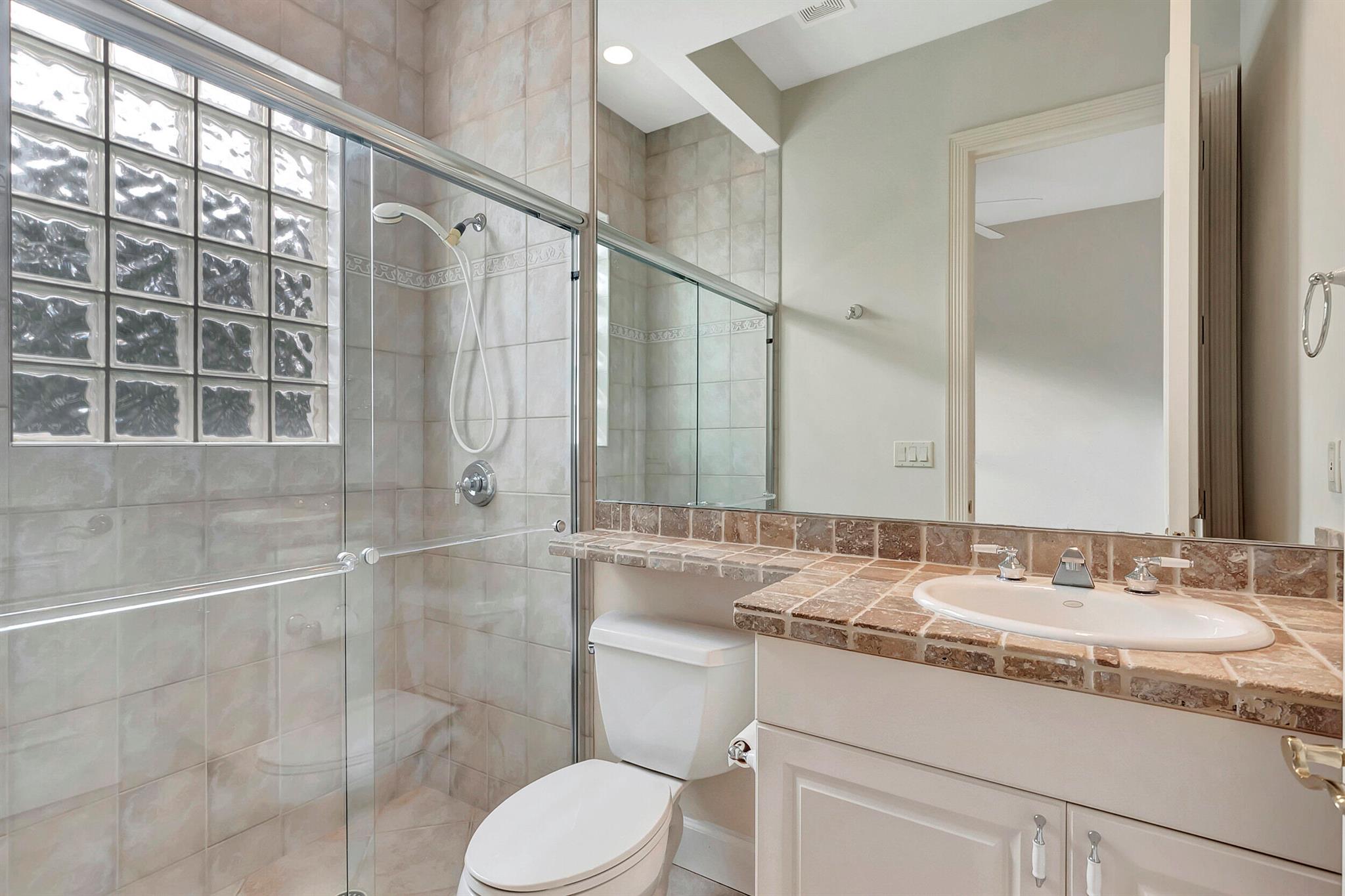 LANDINGS AT WOODFIELD COU - Residential