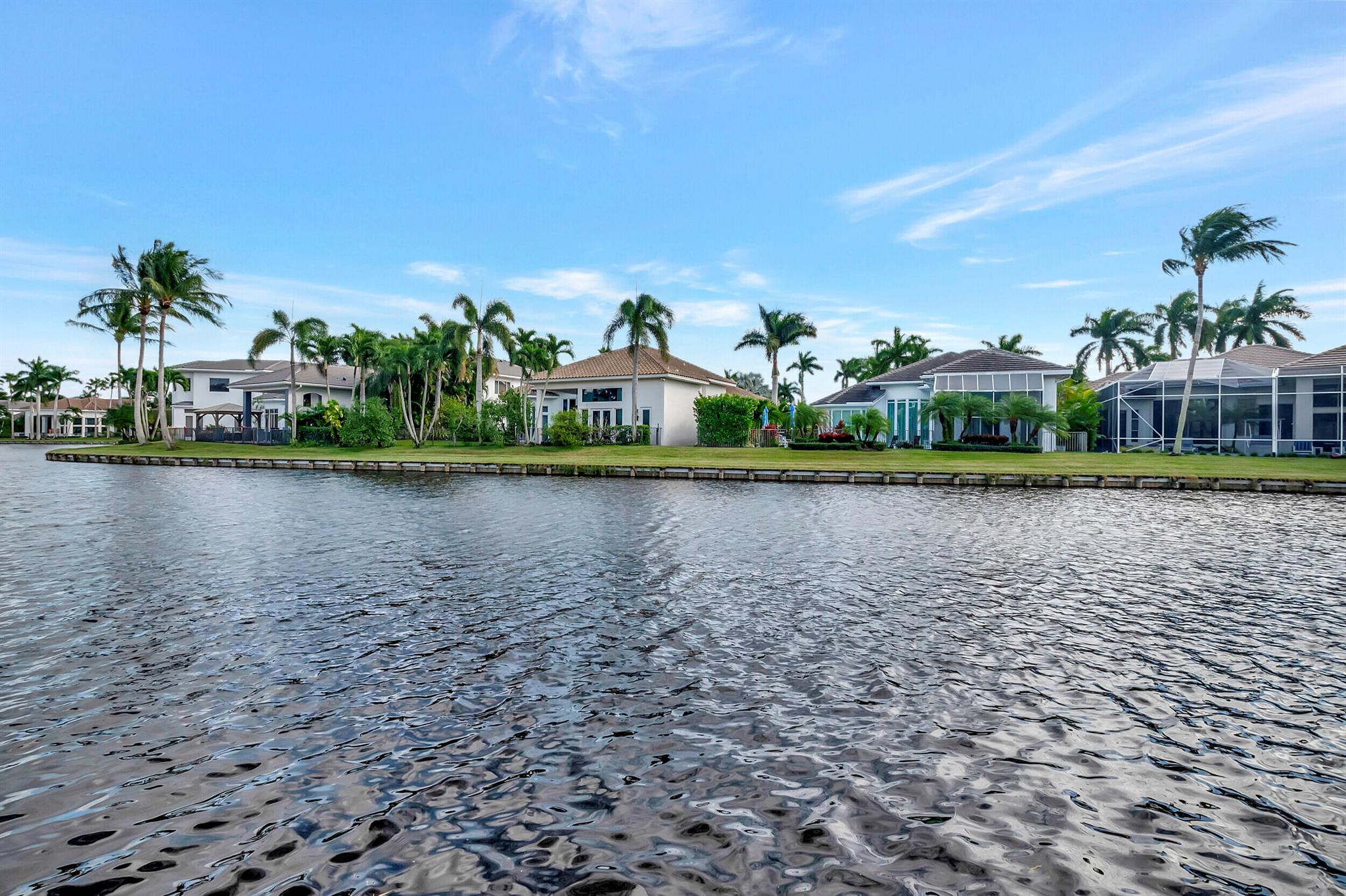 LANDINGS AT WOODFIELD COU - Residential