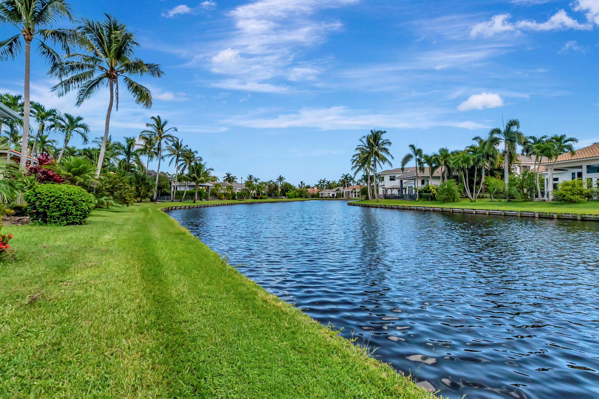 LANDINGS AT WOODFIELD COU - Residential