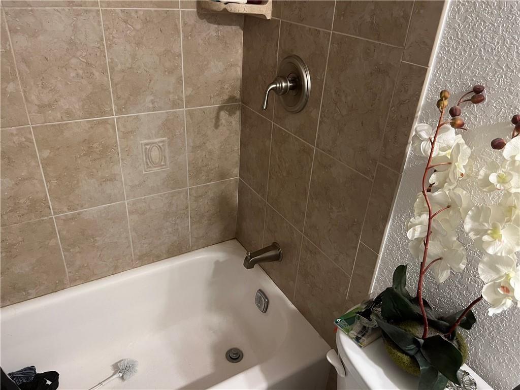 VERSAILLES GARDENS - Residential