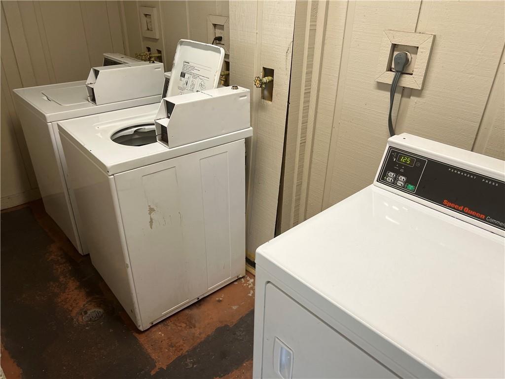 VERSAILLES GARDENS - Residential