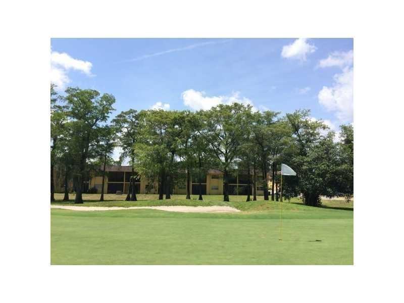 VERSAILLES GARDENS - Residential