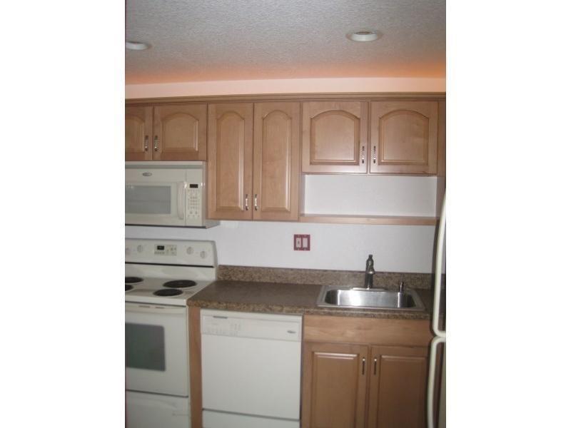 VERSAILLES GARDENS - Residential