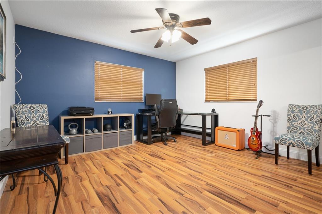 CRYSTAL LAKE 4TH SEC - Residential