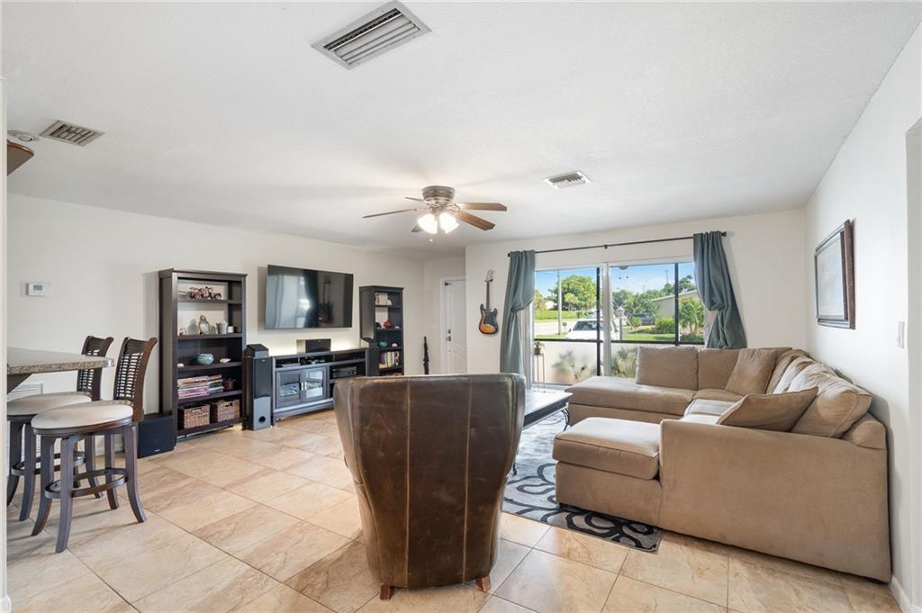 CRYSTAL LAKE 4TH SEC - Residential