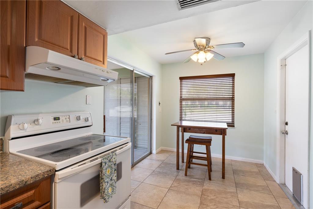 CRYSTAL LAKE 4TH SEC - Residential