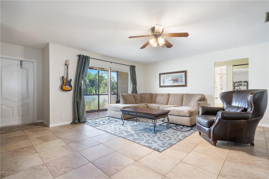 CRYSTAL LAKE 4TH SEC - Residential