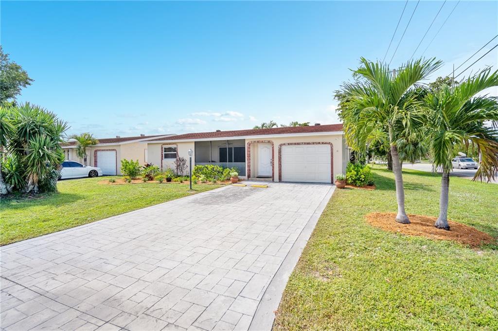 CRYSTAL LAKE 4TH SEC - Residential