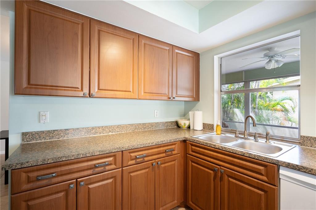 CRYSTAL LAKE 4TH SEC - Residential
