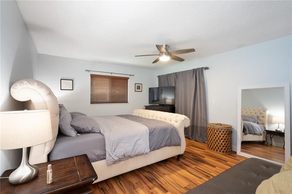 CRYSTAL LAKE 4TH SEC - Residential