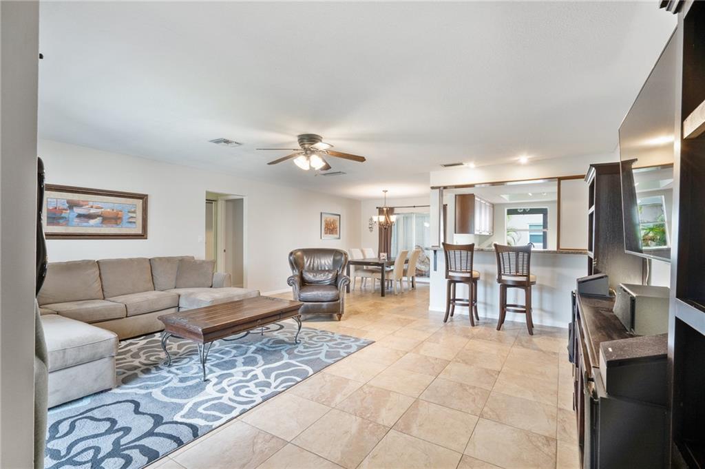 CRYSTAL LAKE 4TH SEC - Residential
