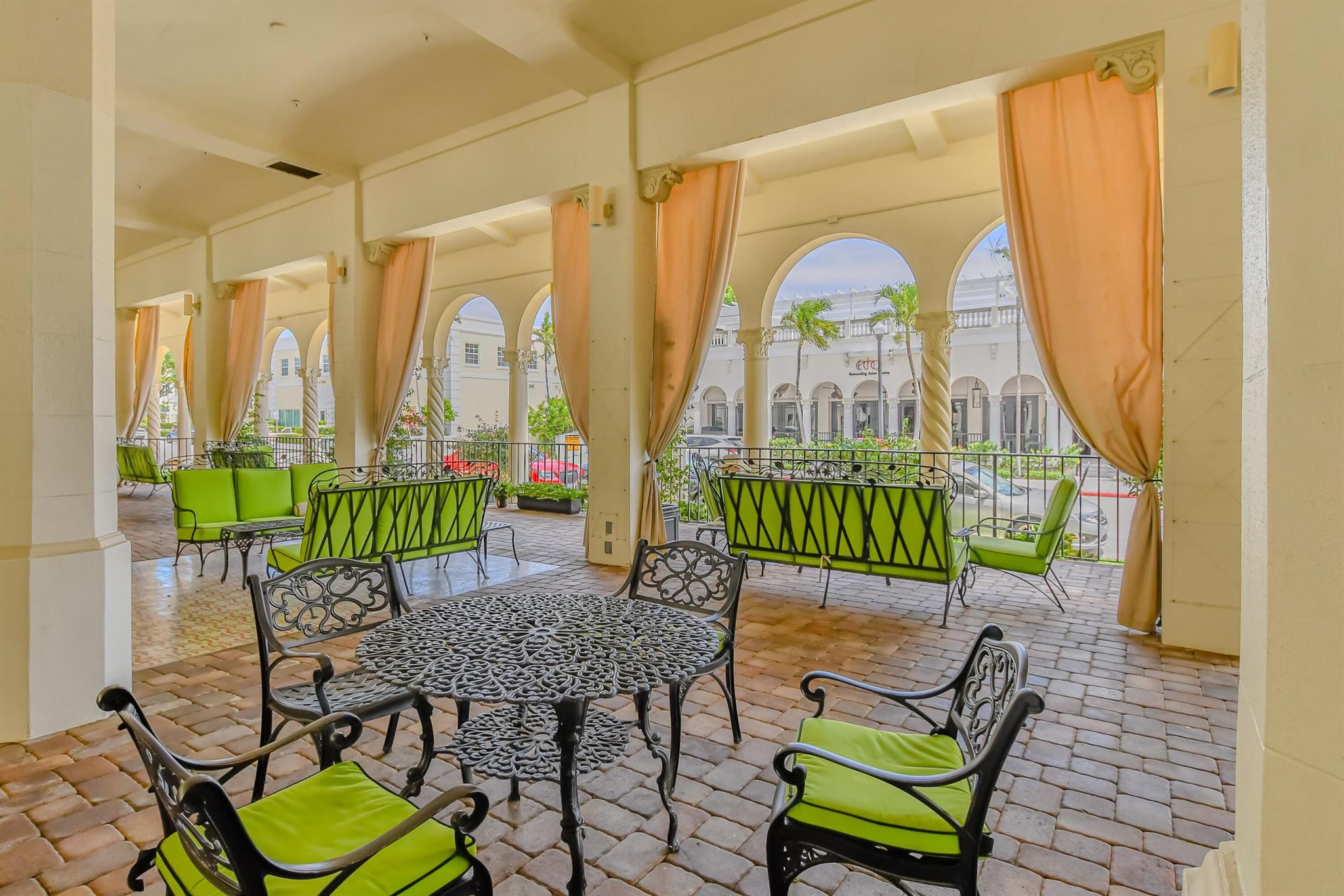 PALM BEACH HOTEL CONDO - Residential