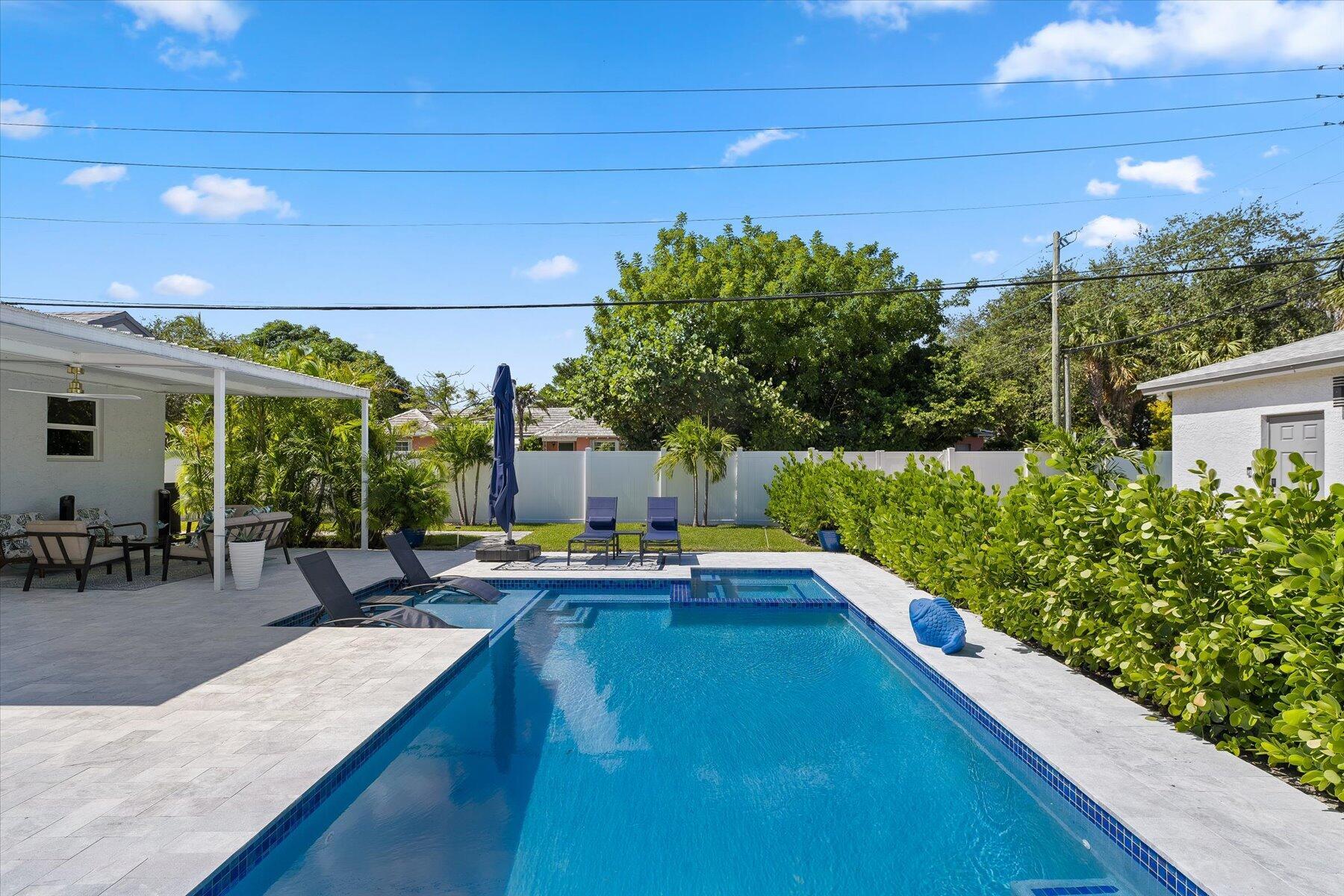 LAKEWOOD WEST - Residential