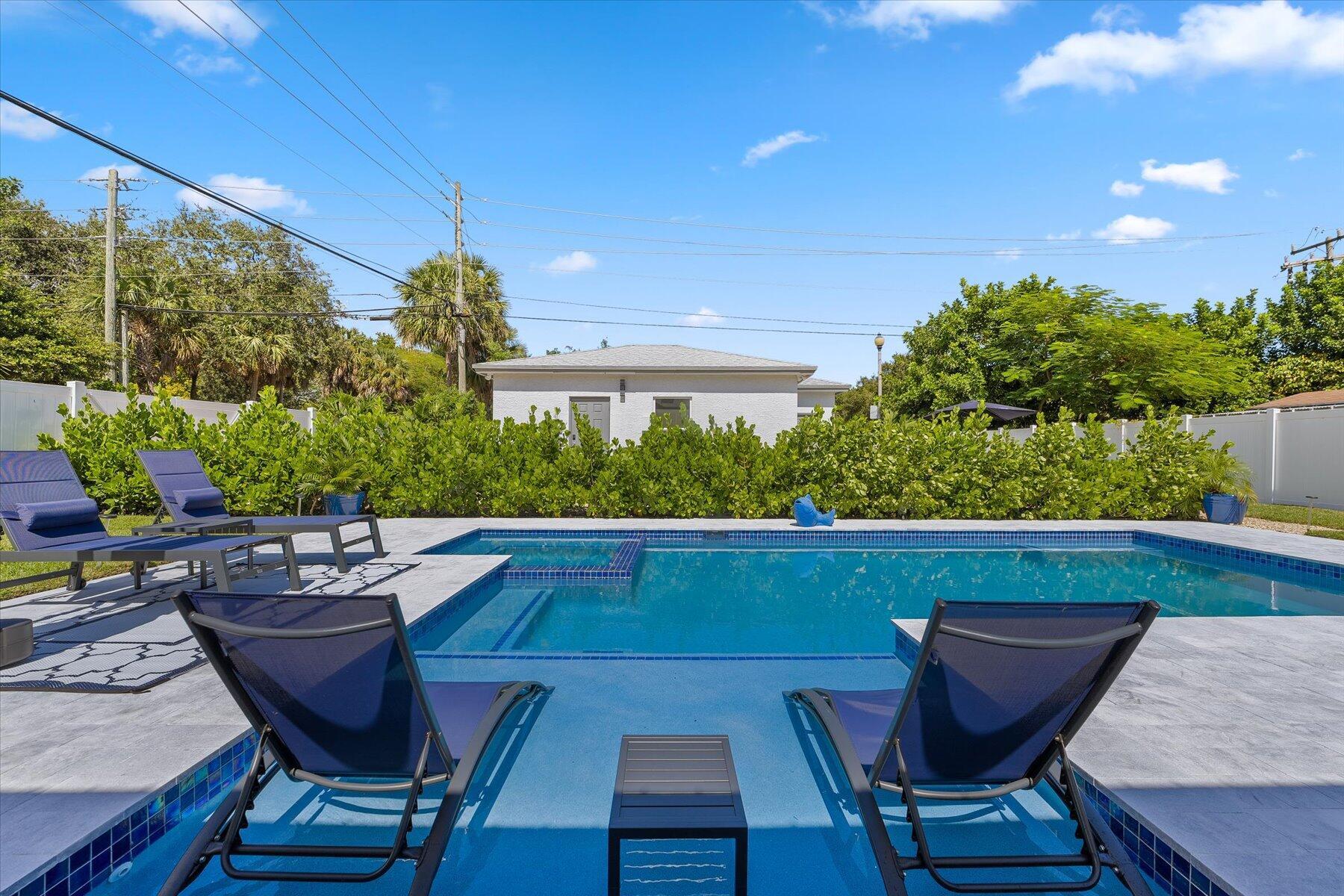 LAKEWOOD WEST - Residential