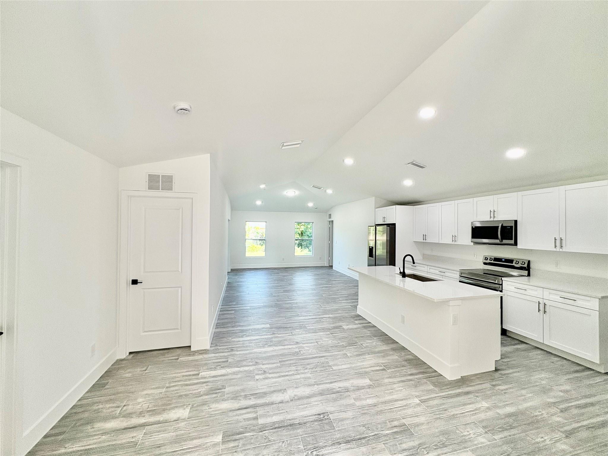 Basswood 04 - Residential