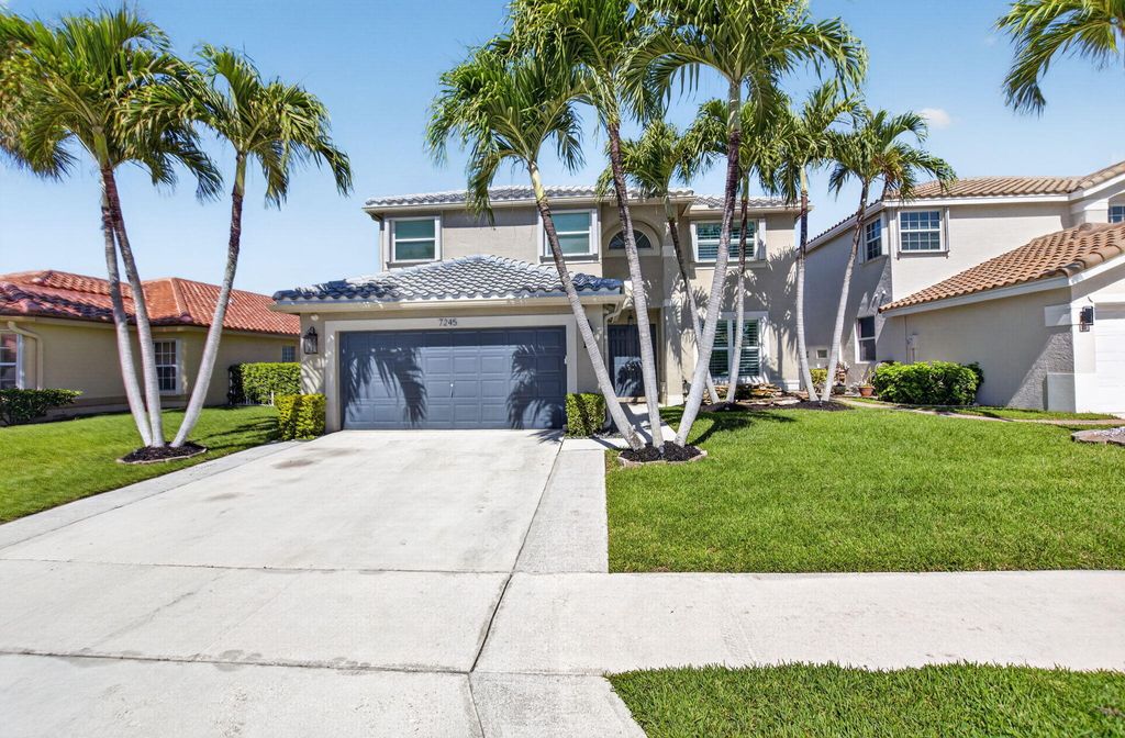 Photo of 7245 Chesapeake Circle, Boynton Beach, FL 33436 (MLS # B26021903)