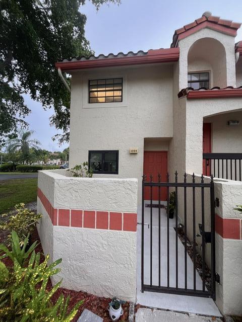 Charming 2BR/2BA furnished condo for rent with updated interiors and resort-style amenities in the gated community that is minutes to the mall, entertainments, dining, beaches, highways, and places of worship. The unit offers spacious and bright living areas and equipped with impact windows and doors, The community offers a swimming pool, tennis, and pickleball courts. You will fall in love at the first showing with this condo.