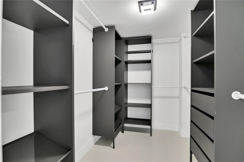 PALM AIRE - Residential