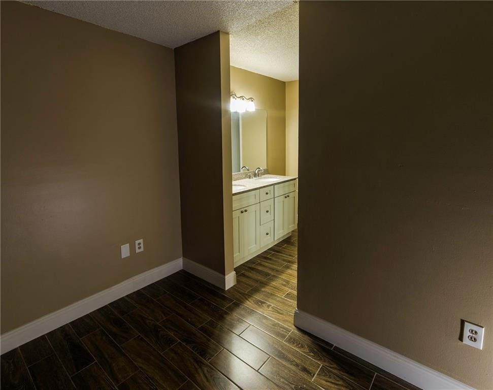 SAWGRASS ESTATES - Residential Lease