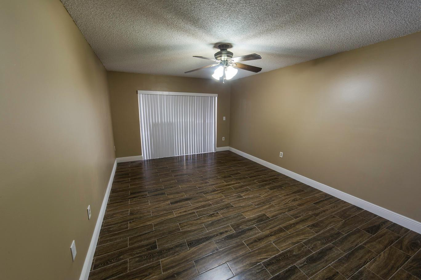 SAWGRASS ESTATES - Residential Lease