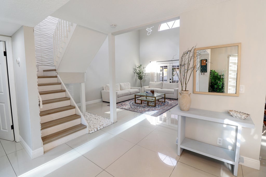 Photo of 11303 LAKEVIEW Drive #8-M, Coral Springs, FL 33071 (MLS # B26081008)