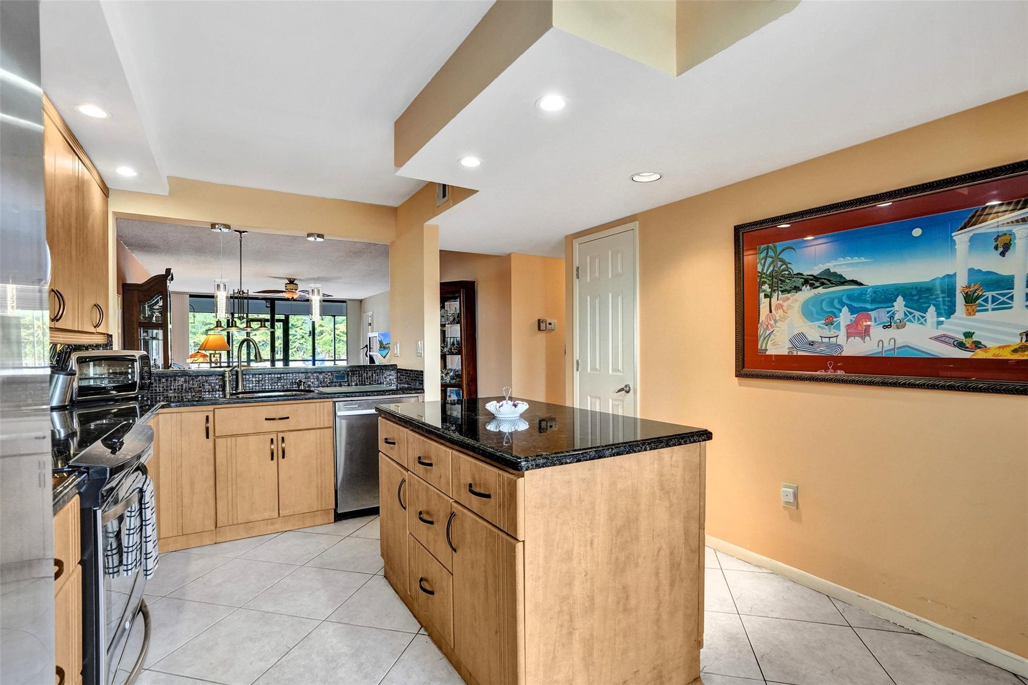 1100 SE 5th Ct 85