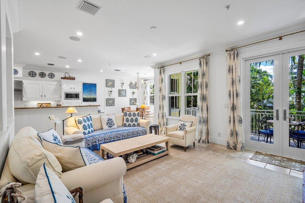 Photo of 1216 George Bush Boulevard, Delray Beach, FL 33483 (MLS # R10869302)