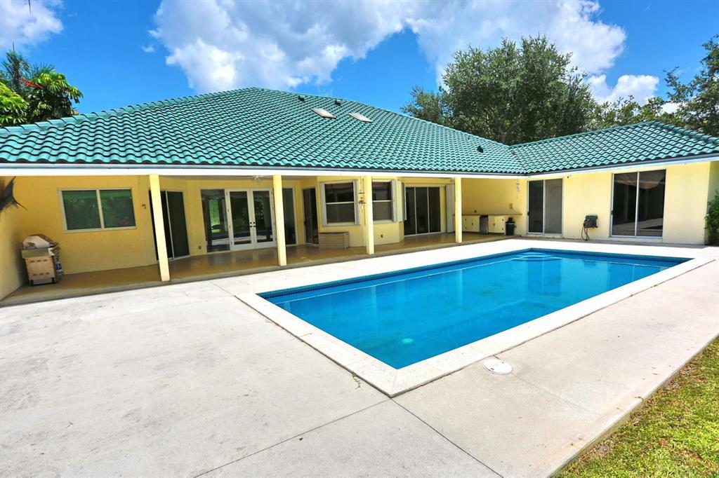 HORSESHOE ACRES WEST - Residential