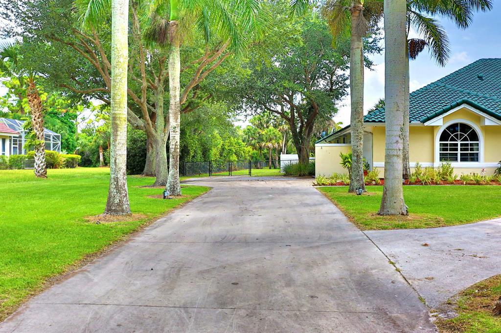 HORSESHOE ACRES WEST - Residential