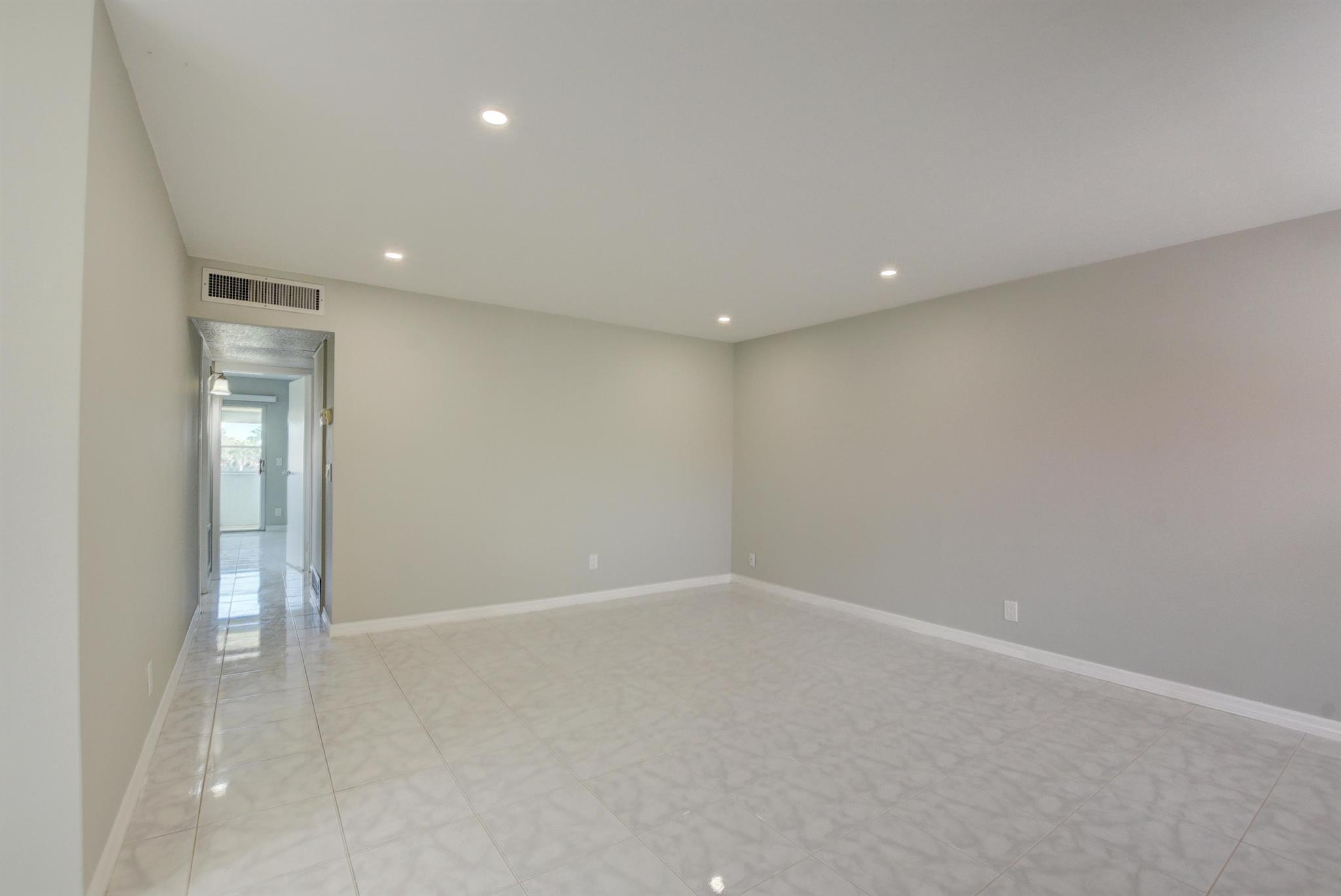KINGS POINT - Residential Lease