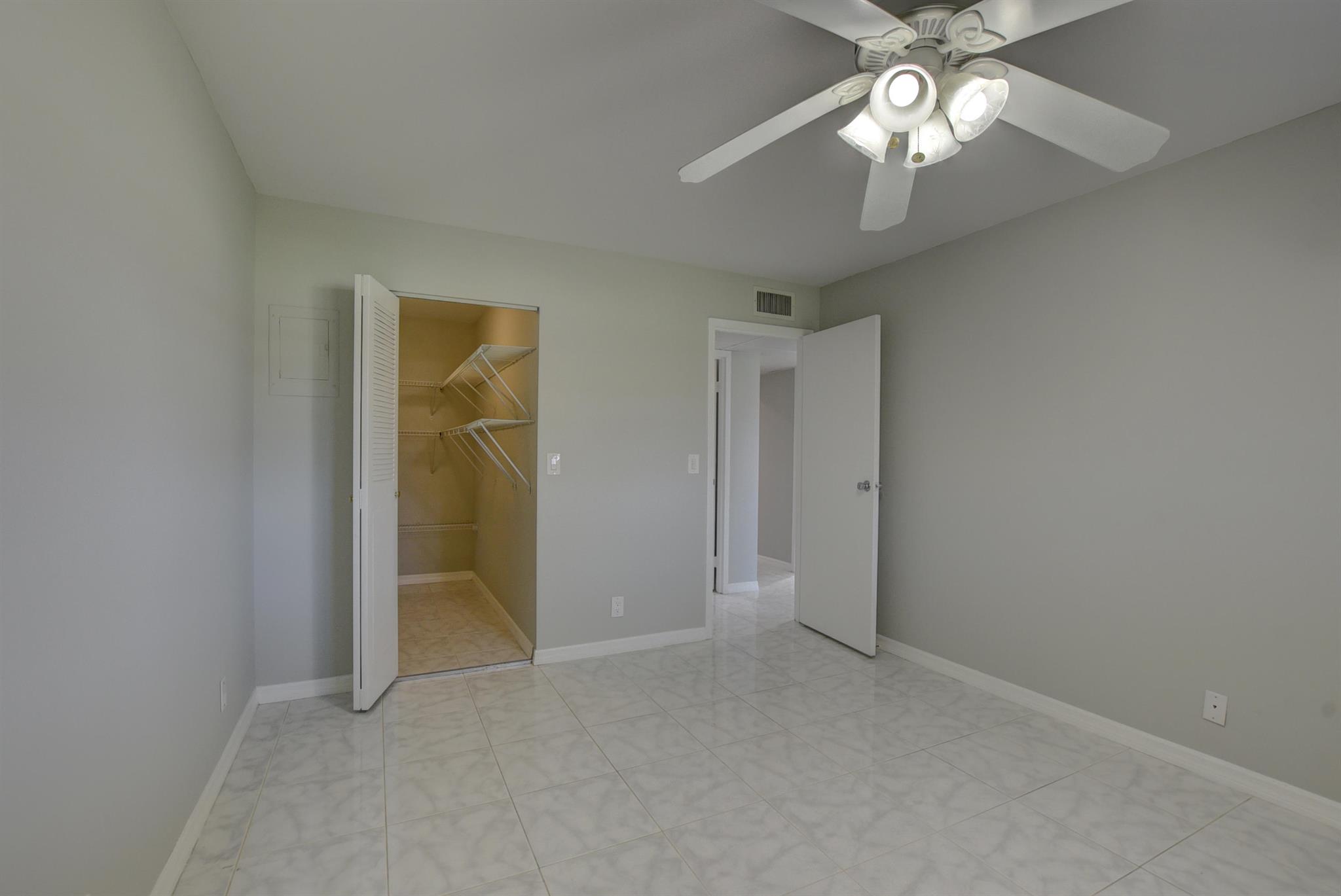 KINGS POINT - Residential Lease