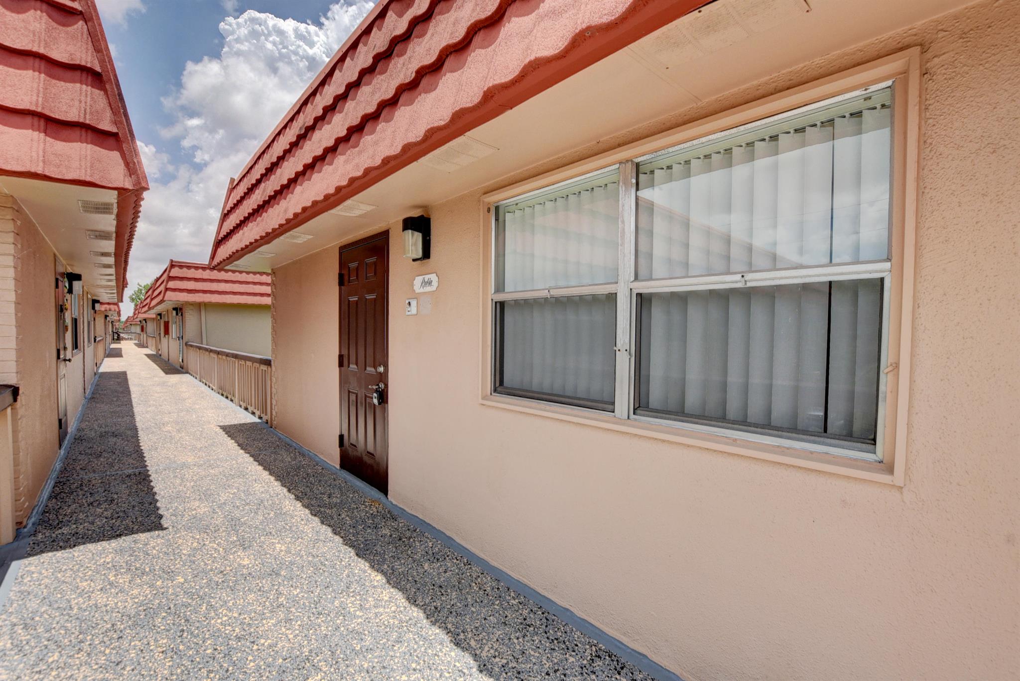 KINGS POINT - Residential Lease