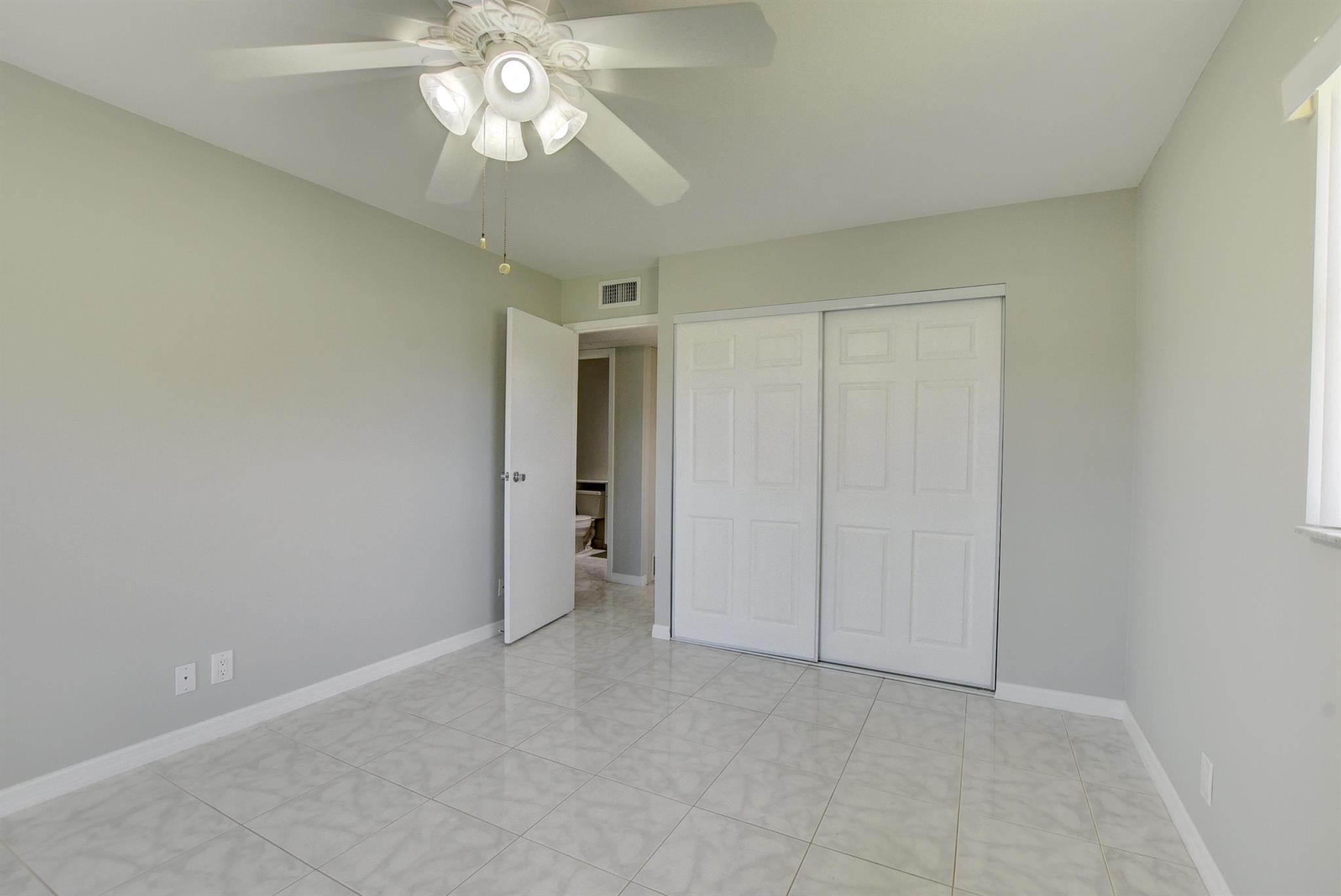KINGS POINT - Residential Lease