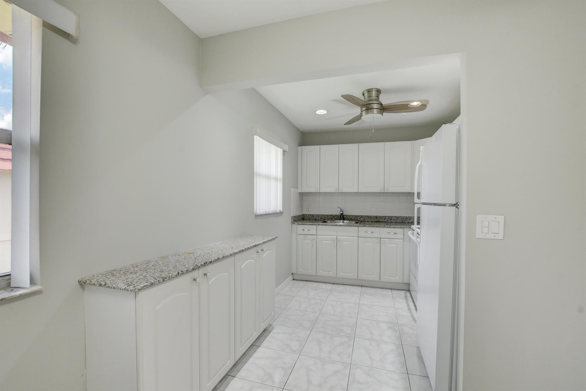 KINGS POINT - Residential Lease