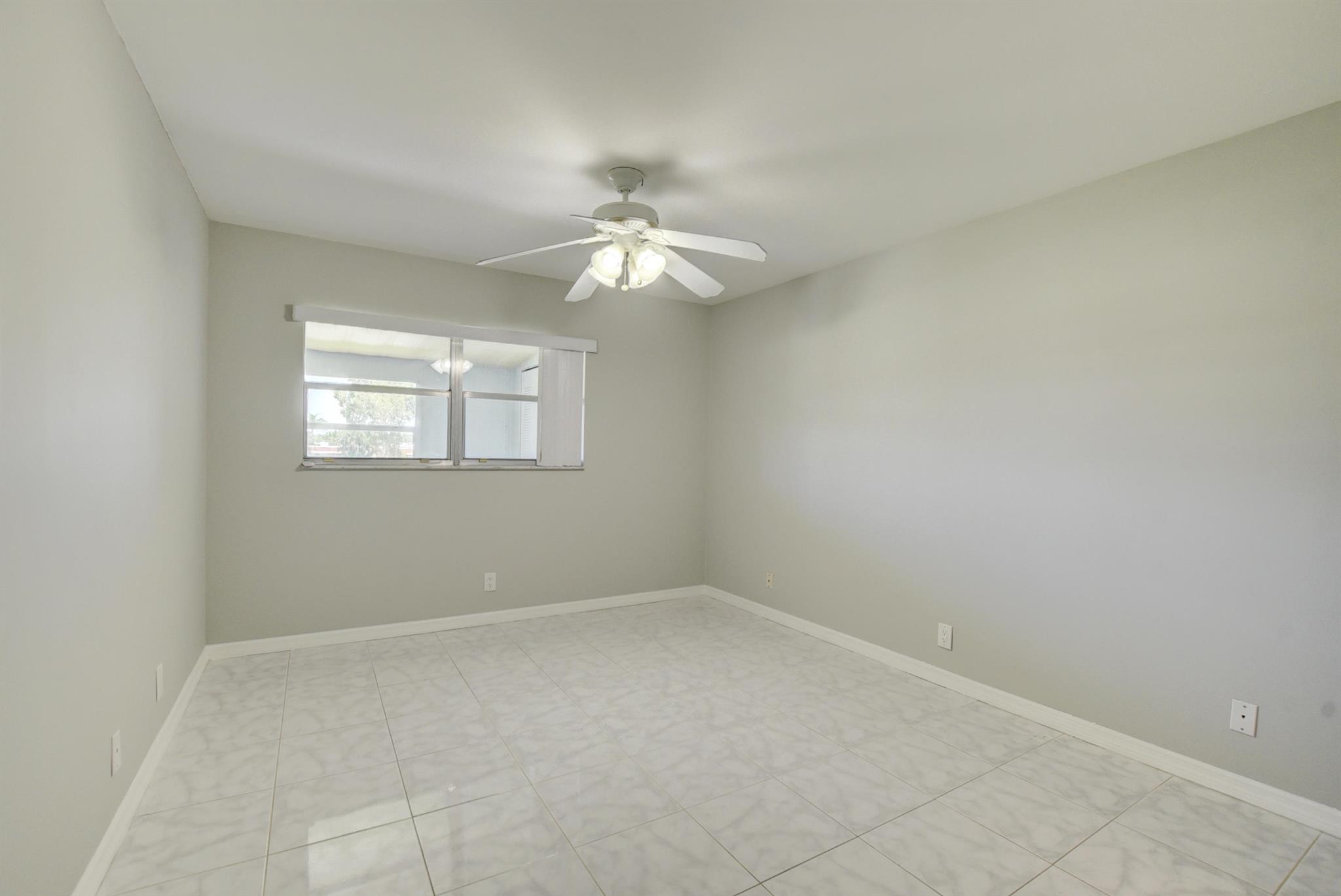 KINGS POINT - Residential Lease