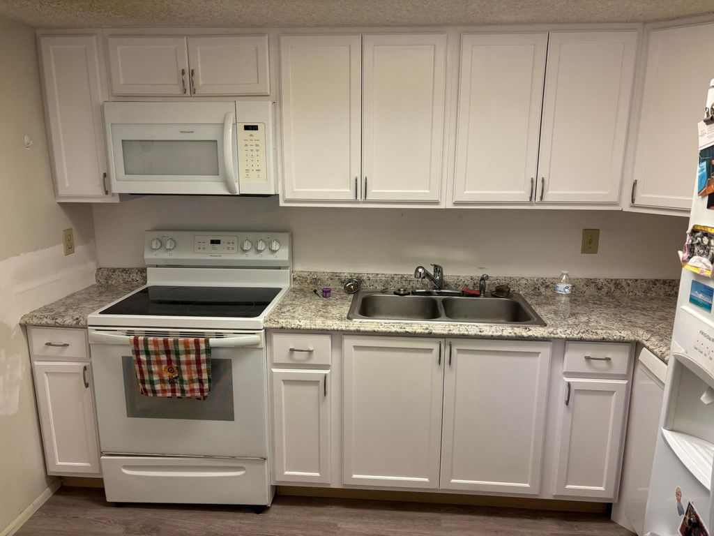 Photo of 1552 SE Royal Green Circle #201, Port Saint Lucie, FL 34952 (MLS # R11149930)