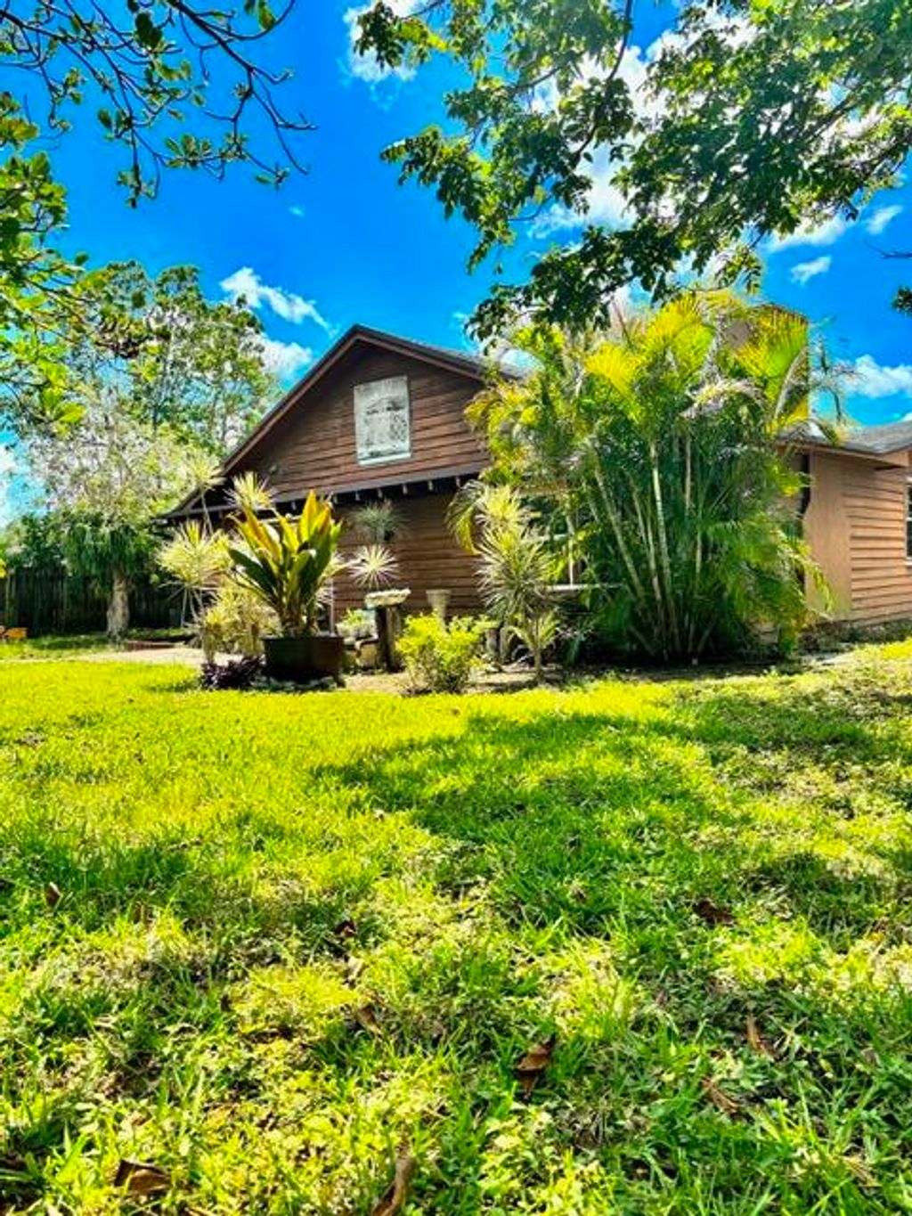 Photo of 108 Abaco Drive, Palm Springs, FL 33461 (MLS # R10988860)