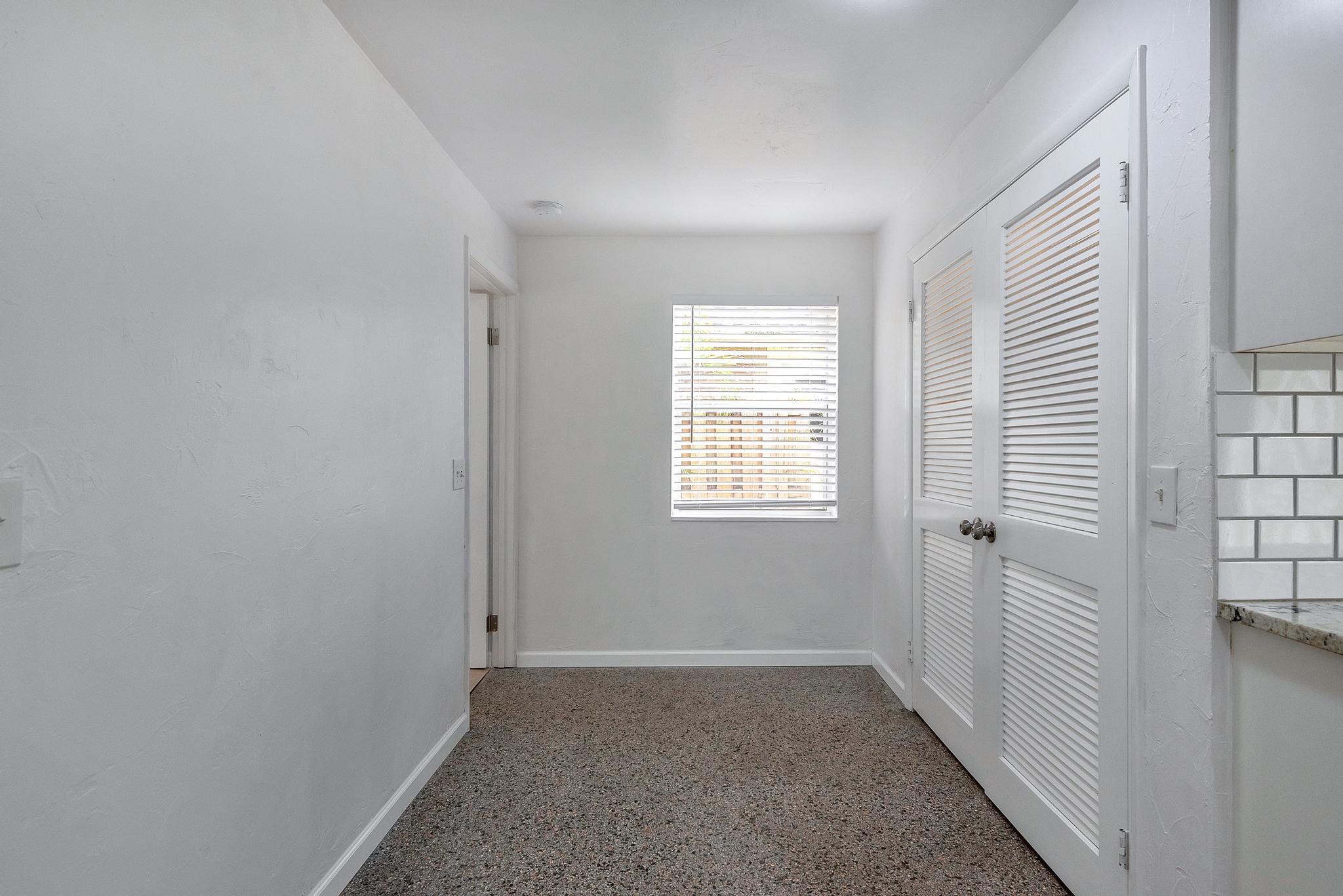 COUNTRY CLUB ACRES 2 - Residential Lease